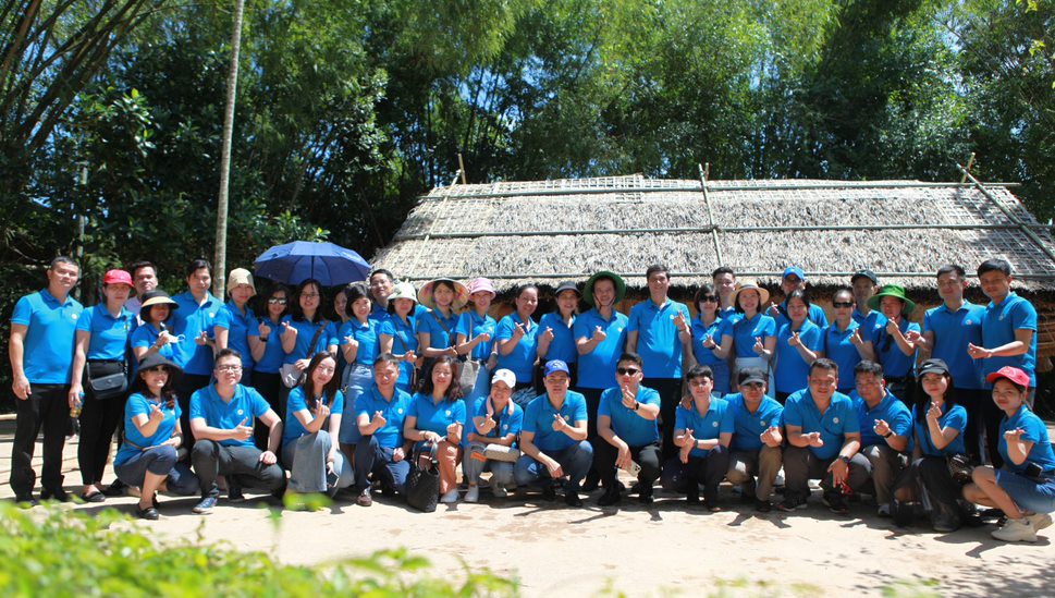 VBS về thăm quê Bác