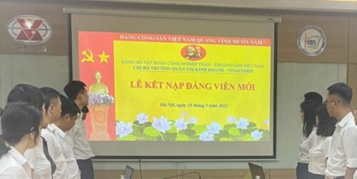 Toàn cảnh Lễ kết nạp Đảng viên mới